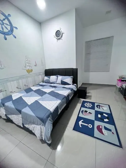 Casaville Homestay Джохор-Бару